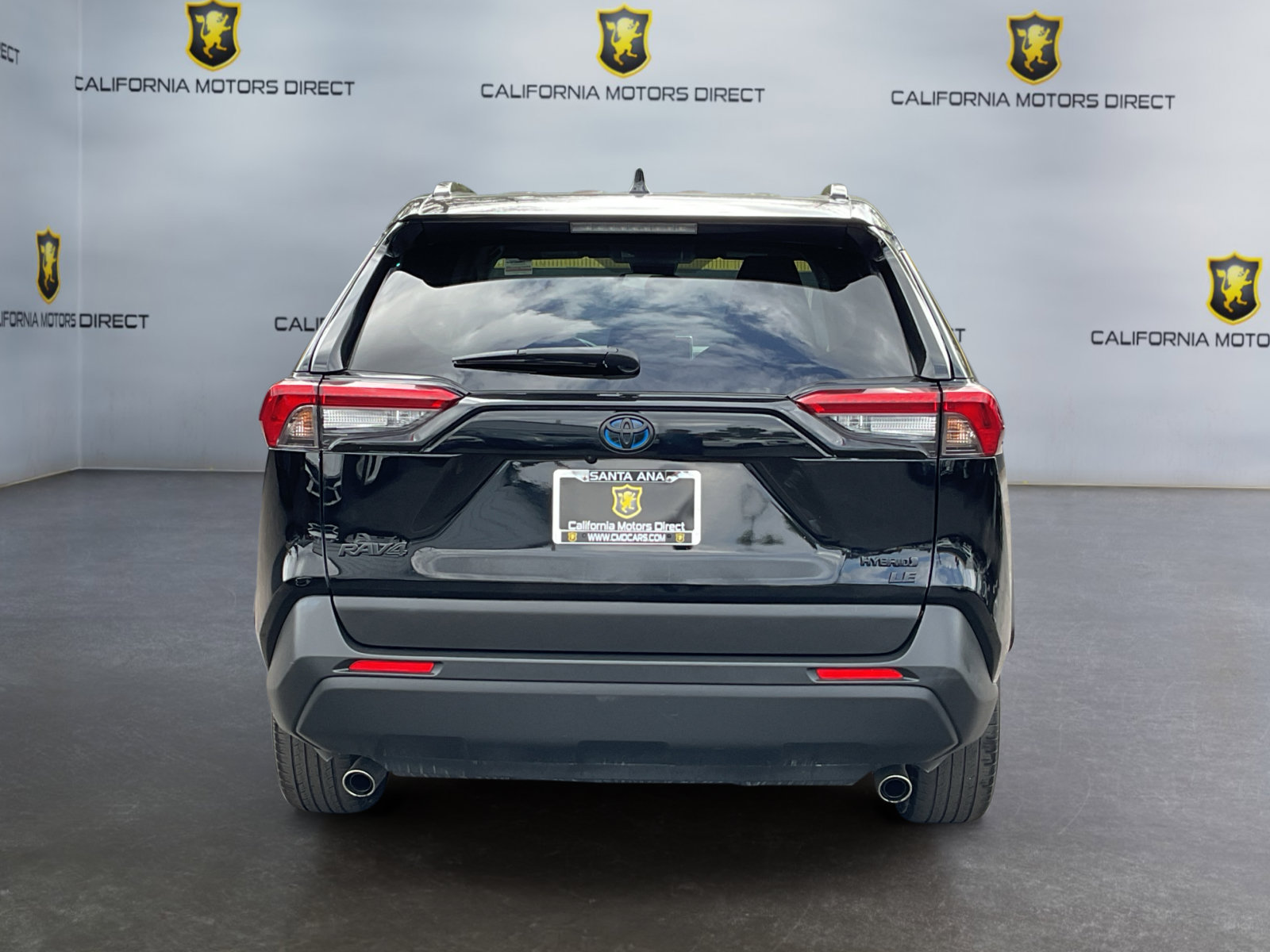 Used 2024 Toyota RAV4 LE AWD/4WD image 6