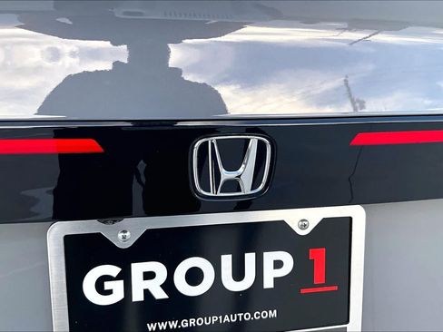 Used 2025 Honda Accord Sport image 10