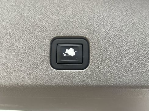 Used 2020 Cadillac XT6 Premium Luxury image 35