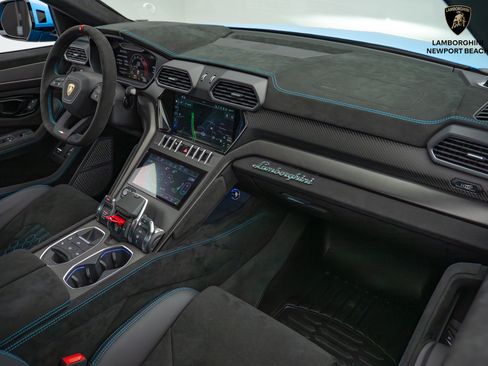 Used 2024 Lamborghini Urus Performante image 21