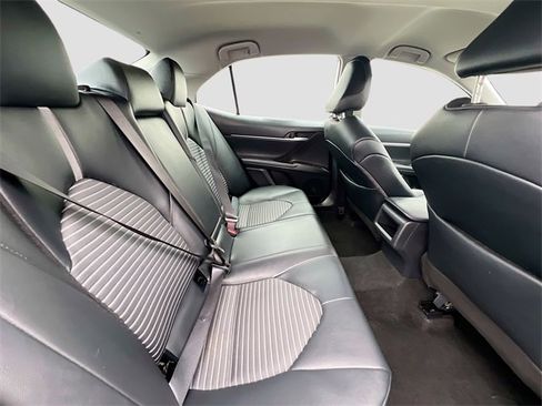 Used 2024 Toyota Camry SE image 24