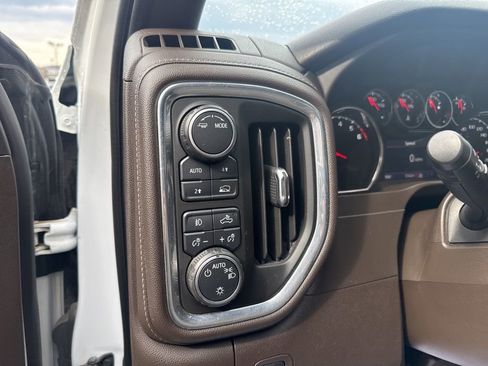 Used 2021 Chevrolet Silverado 1500 RST w/ Convenience Package II image 16