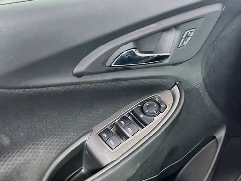 Used 2025 Chevrolet Malibu LT FWD image 16