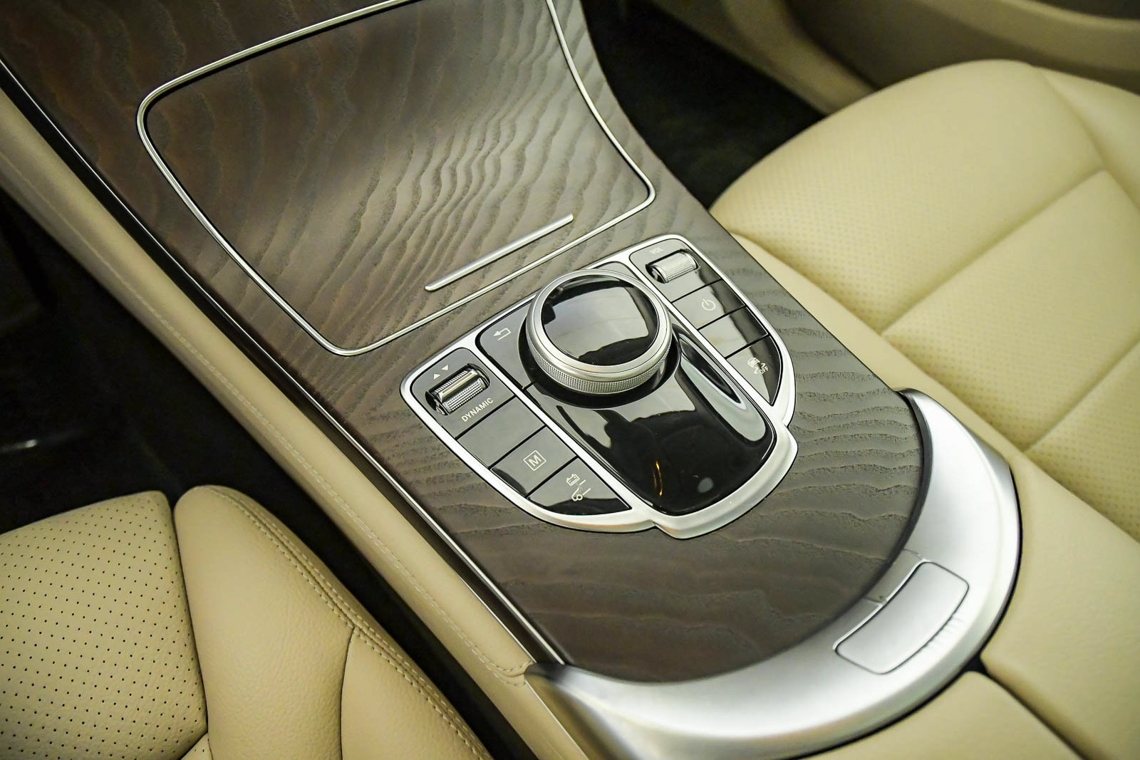 Used 2019 Mercedes-Benz GLC 350e 4MATIC image 19