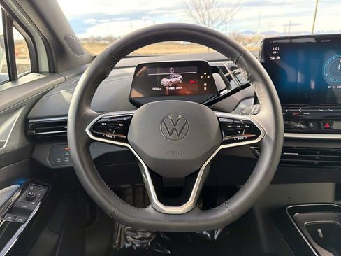 Certified 2023 Volkswagen ID.4 Pro image 17