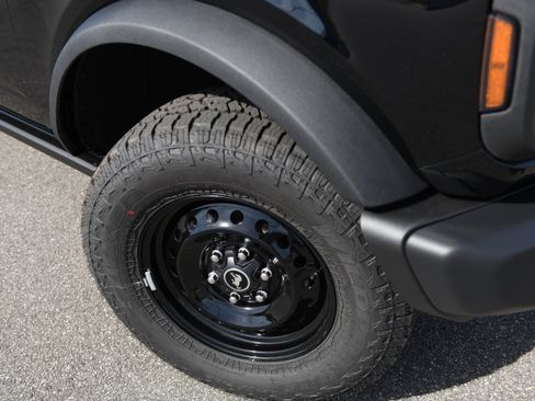 New 2026 Ford Bronco Big Bend w/ Black Diamond Package AWD/4WD image 6