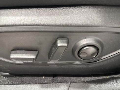 New 2026 Jeep Cherokee Limited image 22