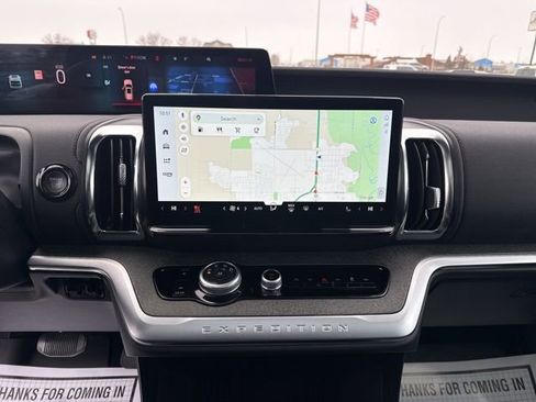 Used 2025 Ford Expedition Tremor image 21