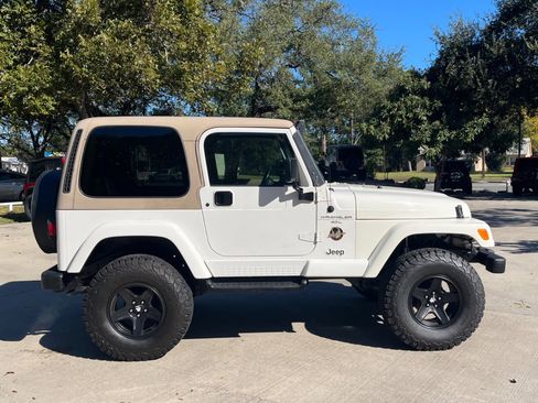 Used 1999 Jeep Wrangler Sahara image 12