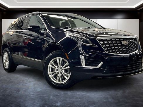 Certified 2022 Cadillac XT5 Luxury image 1