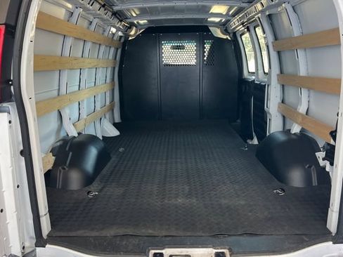 Used 2025 Chevrolet Express 2500 w/ Driver Convenience Package RWD image 16
