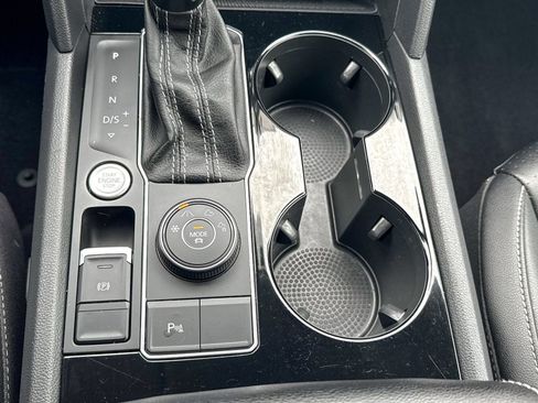 Used 2021 Volkswagen Atlas SEL R-Line image 35