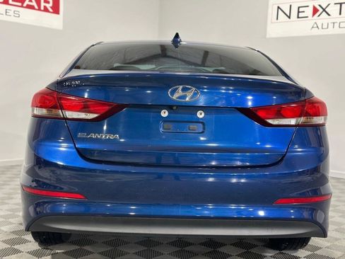 Used 2017 Hyundai Elantra SE FWD image 9
