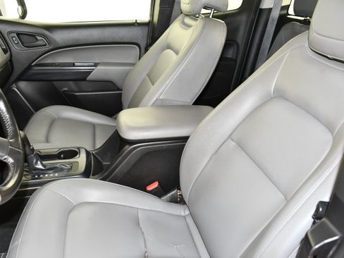 Used 2015 Chevrolet Colorado W/T RWD image 40