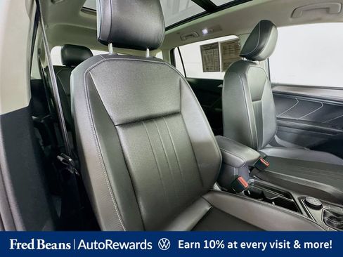 Certified 2023 Volkswagen Tiguan SE w/ Panoramic Sunroof Package AWD/4WD image 34