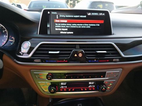 Used 2018 BMW 740i image 6