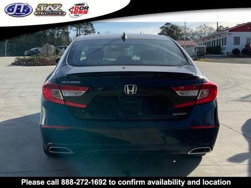 Used 2018 Honda Accord Sport image 2