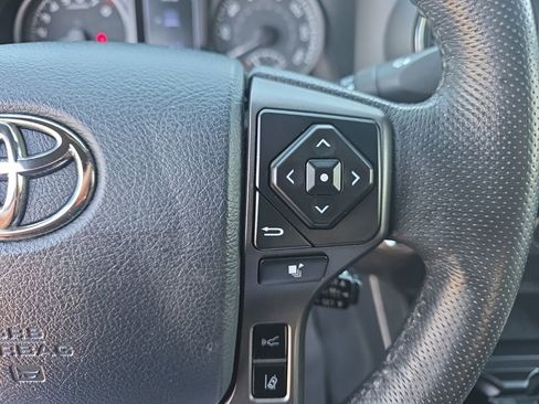Certified 2020 Toyota Tacoma TRD Sport w/ TRD Premium Sport Package AWD/4WD image 19