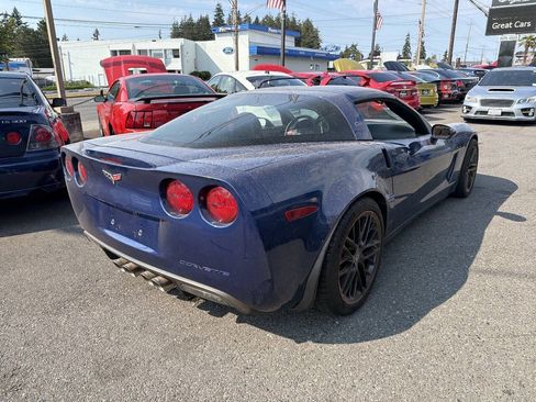 Used 2006 Chevrolet Corvette Coupe w/ Preferred Equipment Group RWD image 4