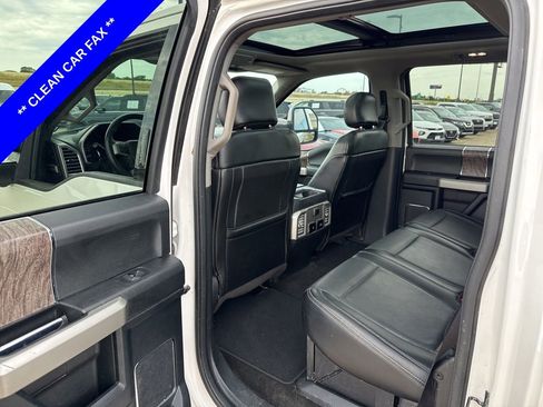 Used 2017 Ford F250 Lariat w/ Lariat Ultimate Package AWD/4WD image 7