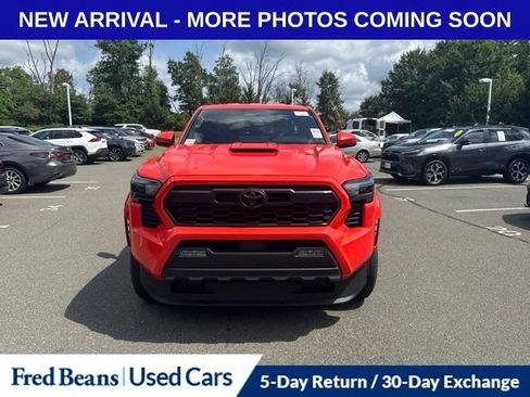 Used 2024 Toyota Tacoma TRD Sport AWD/4WD image 9