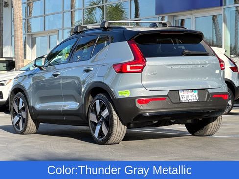 Certified 2023 Volvo XC40 Recharge Ultimate image 3