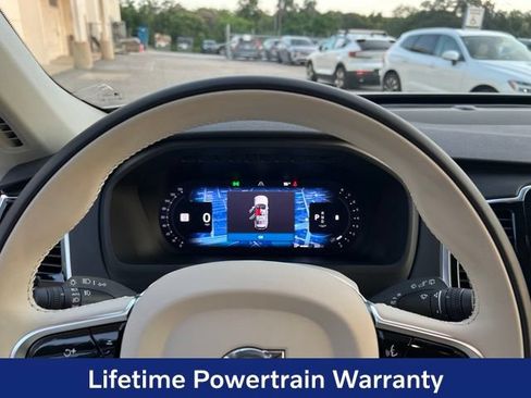 Certified 2025 Volvo XC90 B5 Plus w/ Protection Package Premier AWD/4WD image 20