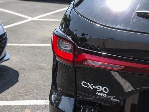 Used 2024 MAZDA CX-90 Plug-In Hybrid w/ Premium Pkg AWD/4WD image 8
