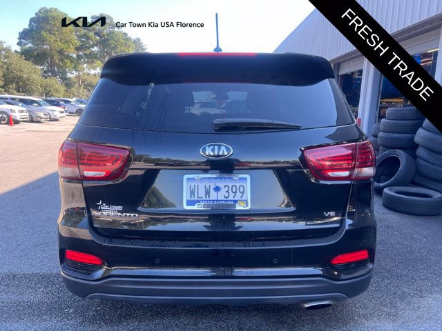 Used 2020 Kia Sorento S FWD image 3