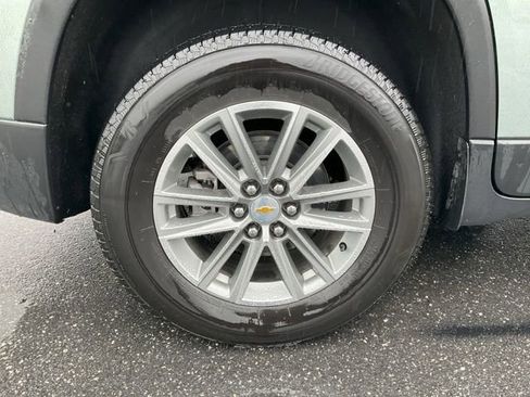 Used 2023 Chevrolet Traverse LT w/ LPO, Floor Liner Package AWD/4WD image 19