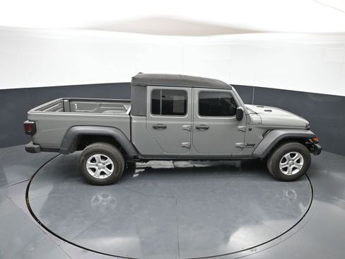 Used 2021 Jeep Gladiator Sport AWD/4WD image 38
