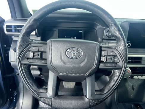 Used 2025 Toyota Tacoma SR image 15