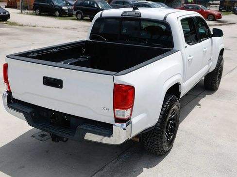 Used 2016 Toyota Tacoma SR5 w/ Towing Package RWD image 7