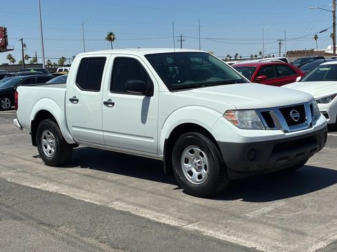 Used 2021 Nissan Frontier S RWD image 12