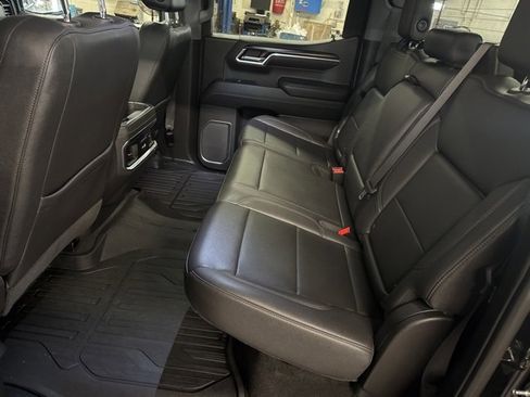 Used 2023 GMC Sierra 1500 SLT image 21