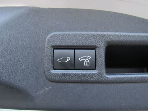 Used 2023 Toyota bZ4X Limited image 26