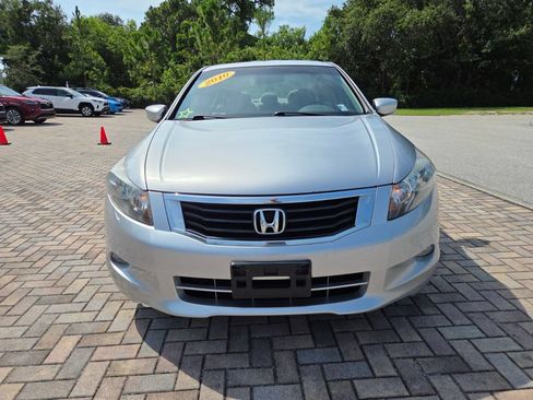 Used 2010 Honda Accord EX-L image 2