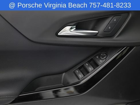 Used 2026 Chevrolet Equinox LT AWD/4WD image 19