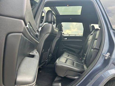 Used 2021 Jeep Grand Cherokee Limited AWD/4WD image 24