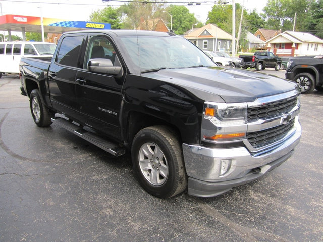 Used 2018 Chevrolet Silverado 1500 LT w/ All Star Edition AWD/4WD image 5