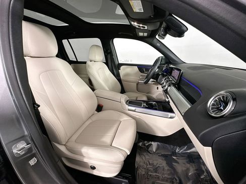 Used 2026 Mercedes-Benz GLB 250 image 27