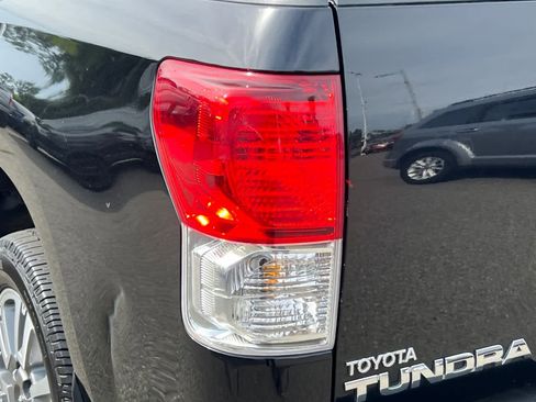Used 2012 Toyota Tundra 2WD CrewMax w/ Tow Pkg image 20