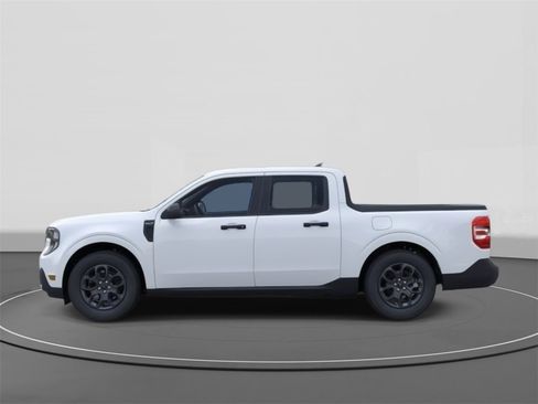 New 2026 Ford Maverick XLT image 3