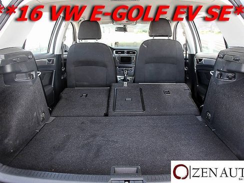 Used 2016 Volkswagen e-Golf SE FWD image 31