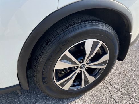 Used 2024 Nissan Murano SV AWD/4WD image 25