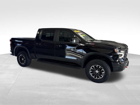 Used 2022 Chevrolet Silverado 1500 ZR2 w/ Technology Package AWD/4WD image 7