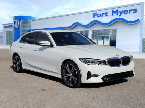 Used 2020 BMW 330i Sedan w/ Convenience Package image 1