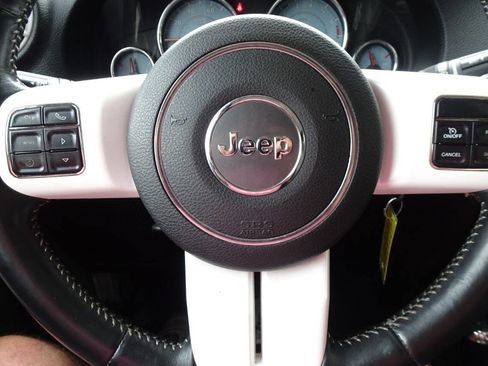 Used 2014 Jeep Wrangler Sahara AWD/4WD image 19