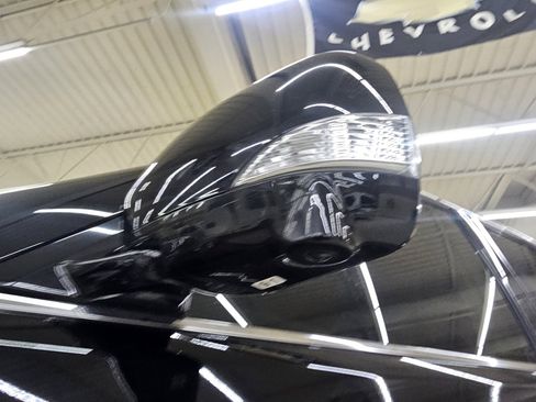 Used 2017 INFINITI QX80 2WD w/ Driver Assistance Package image 12