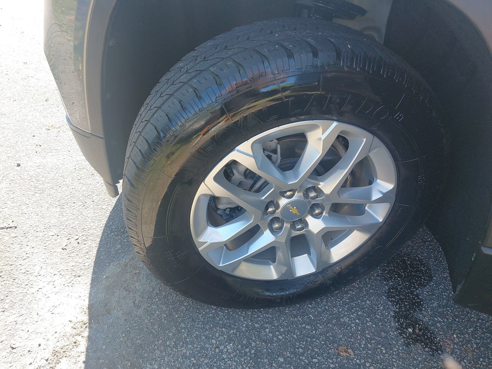 Used 2021 Chevrolet Traverse LS FWD image 30